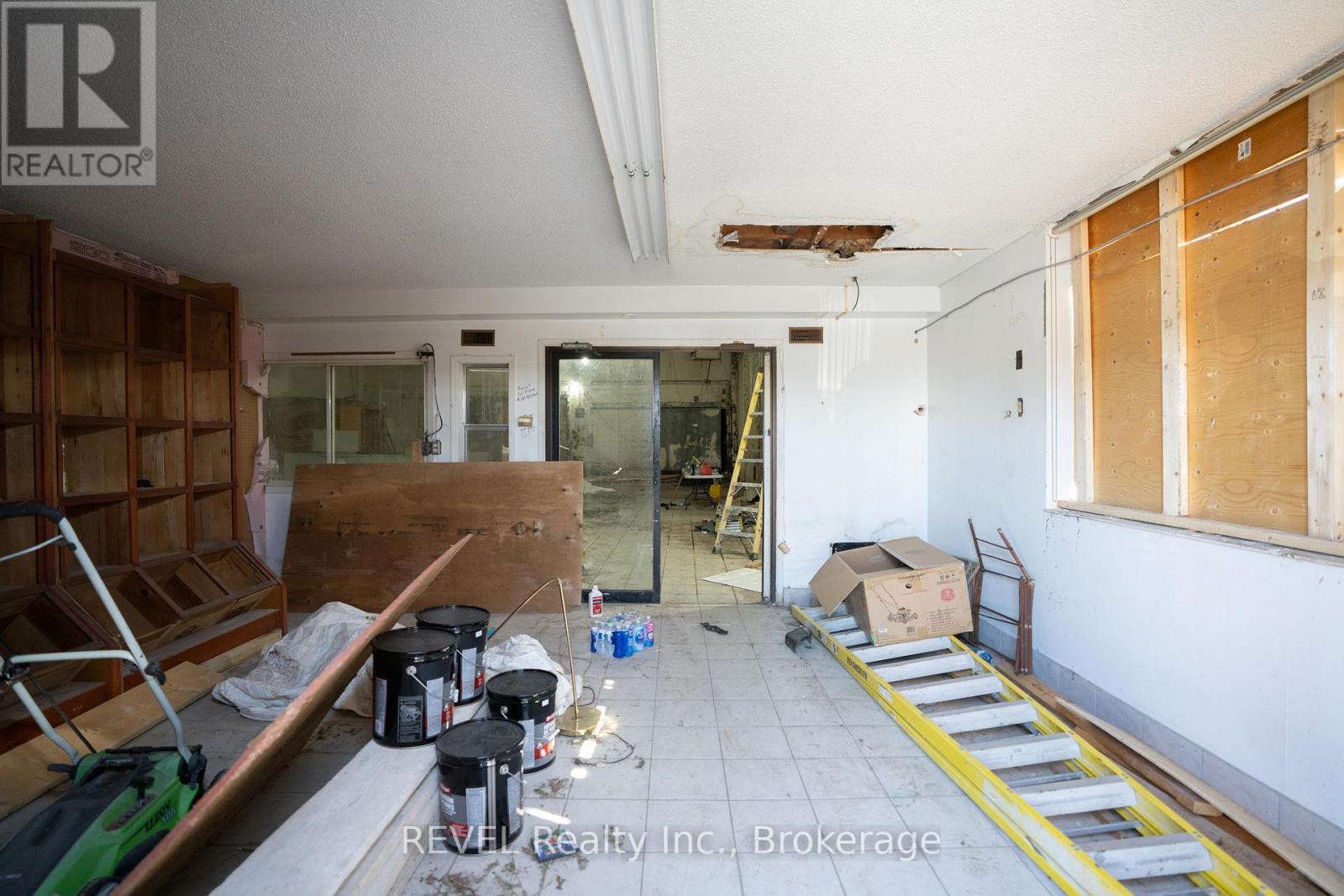 75 Ormond Street S, Thorold, Ontario  L2V 3E9 - Photo 10 - X12665010