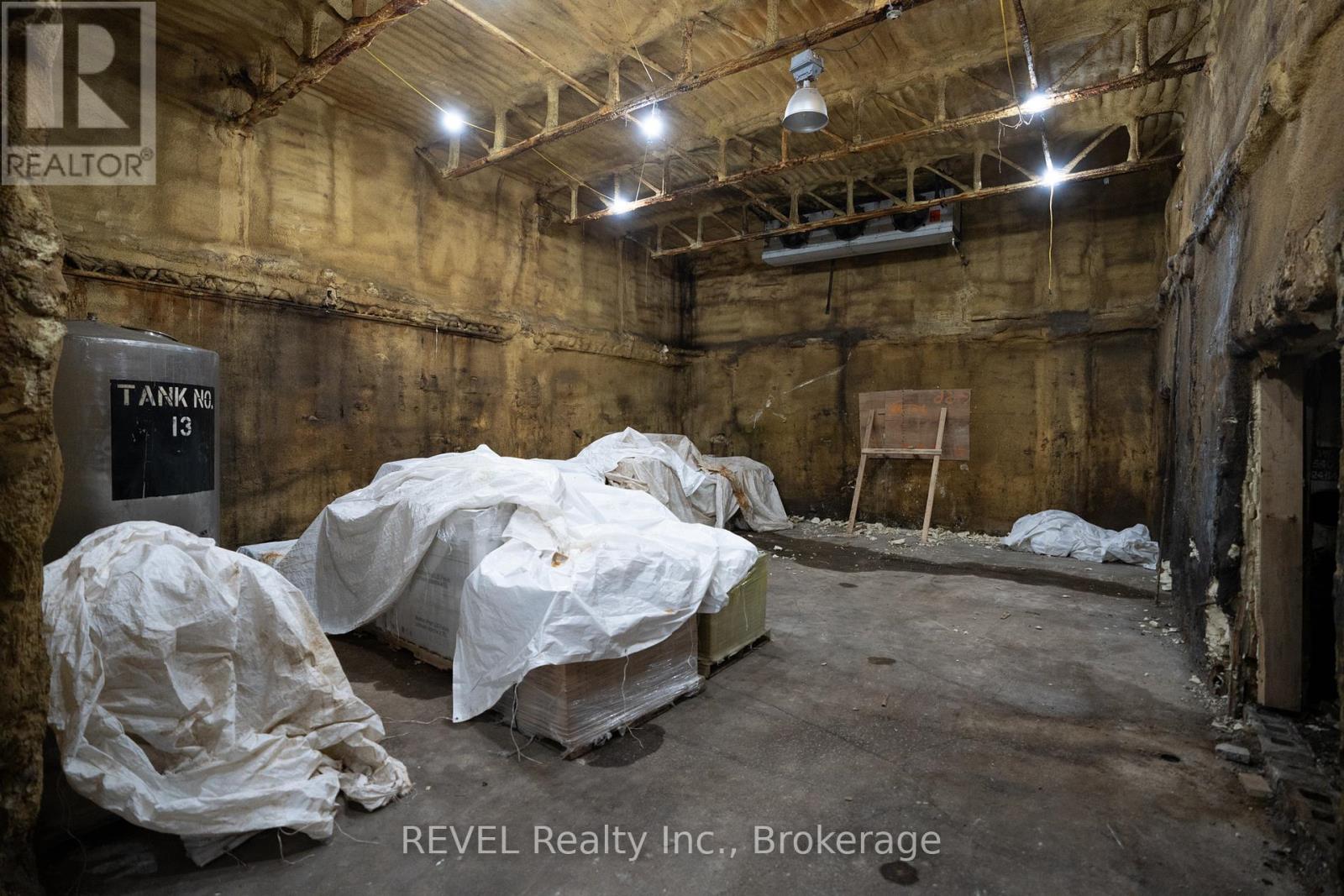 75 Ormond Street S, Thorold, Ontario  L2V 3E9 - Photo 6 - X12665010