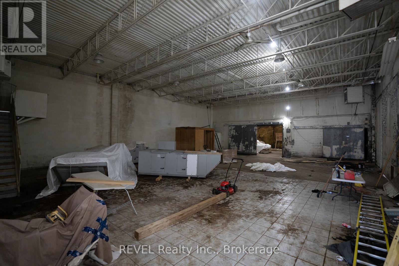 75 Ormond Street S, Thorold, Ontario  L2V 3E9 - Photo 7 - X12665010