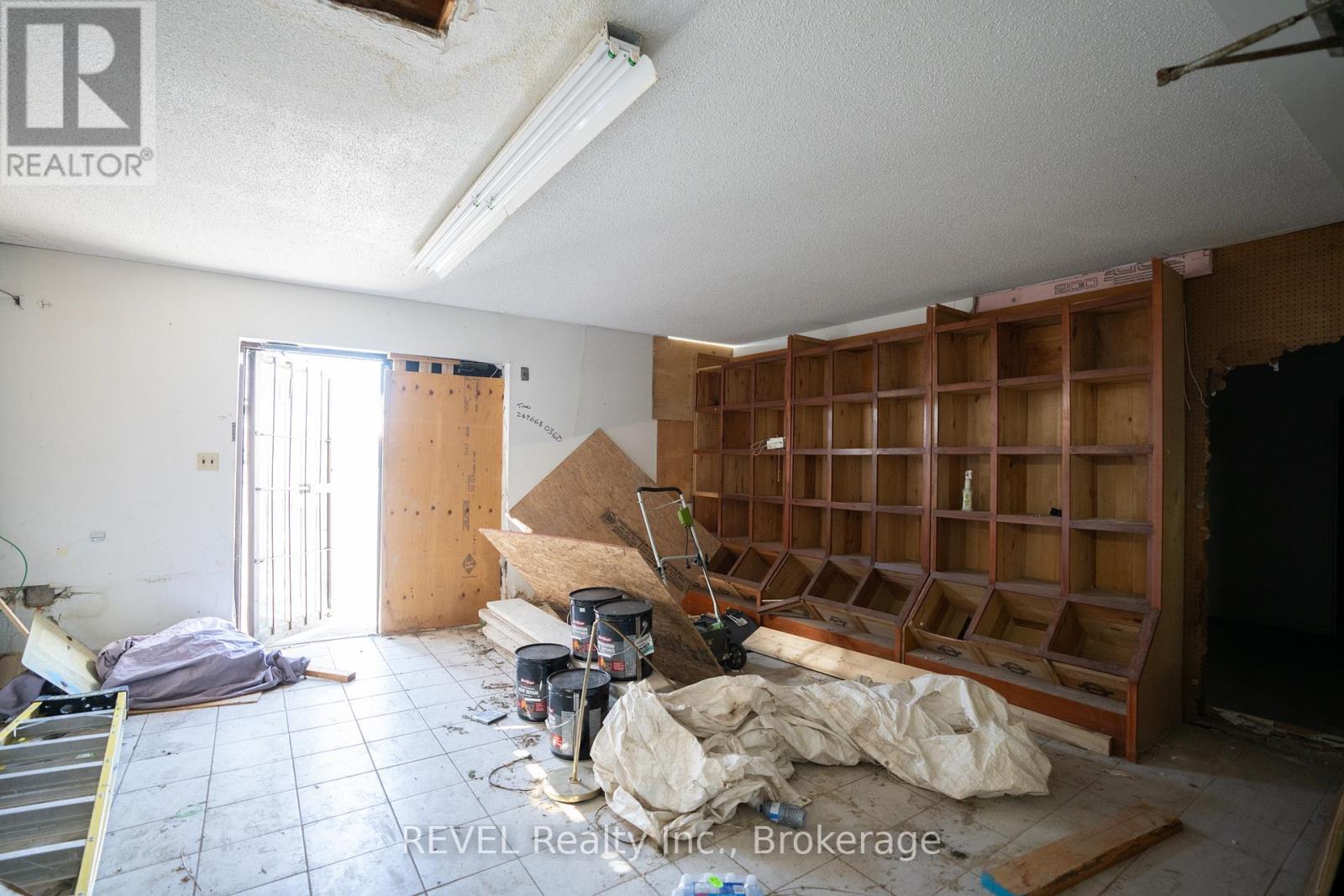 75 Ormond Street S, Thorold, Ontario  L2V 3E9 - Photo 9 - X12665010