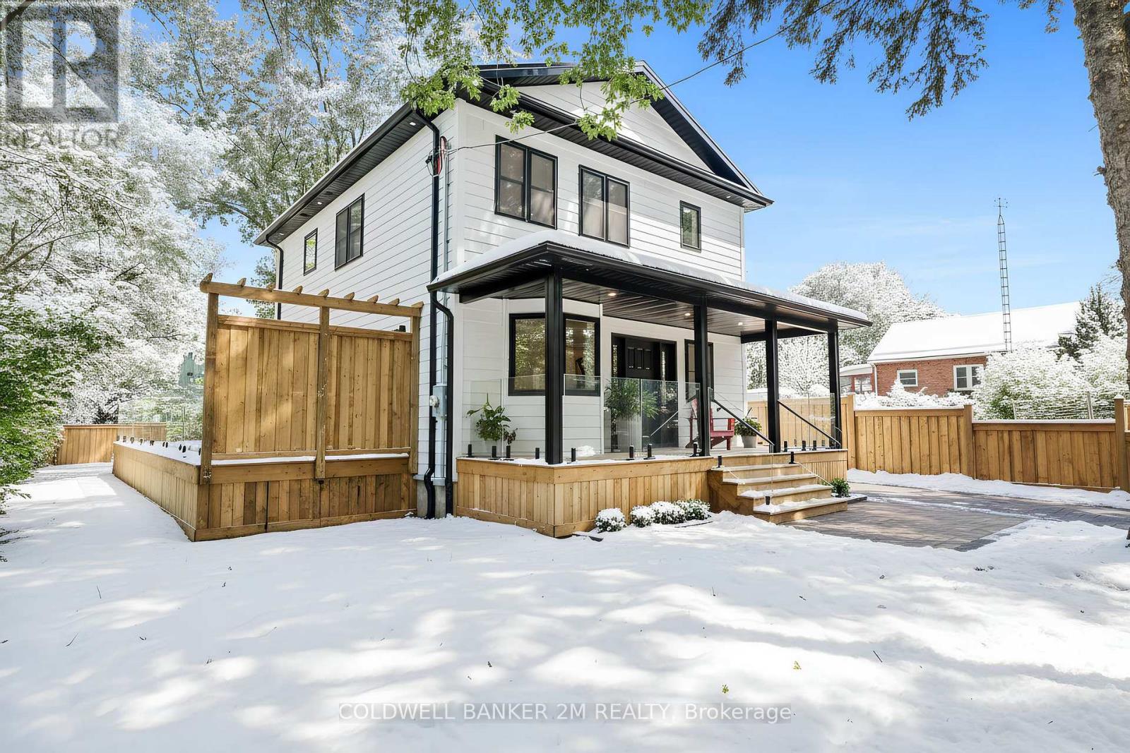 128 Buckingham Avenue, Oshawa, Ontario  L1G 2K5 - Photo 2 - E12661372