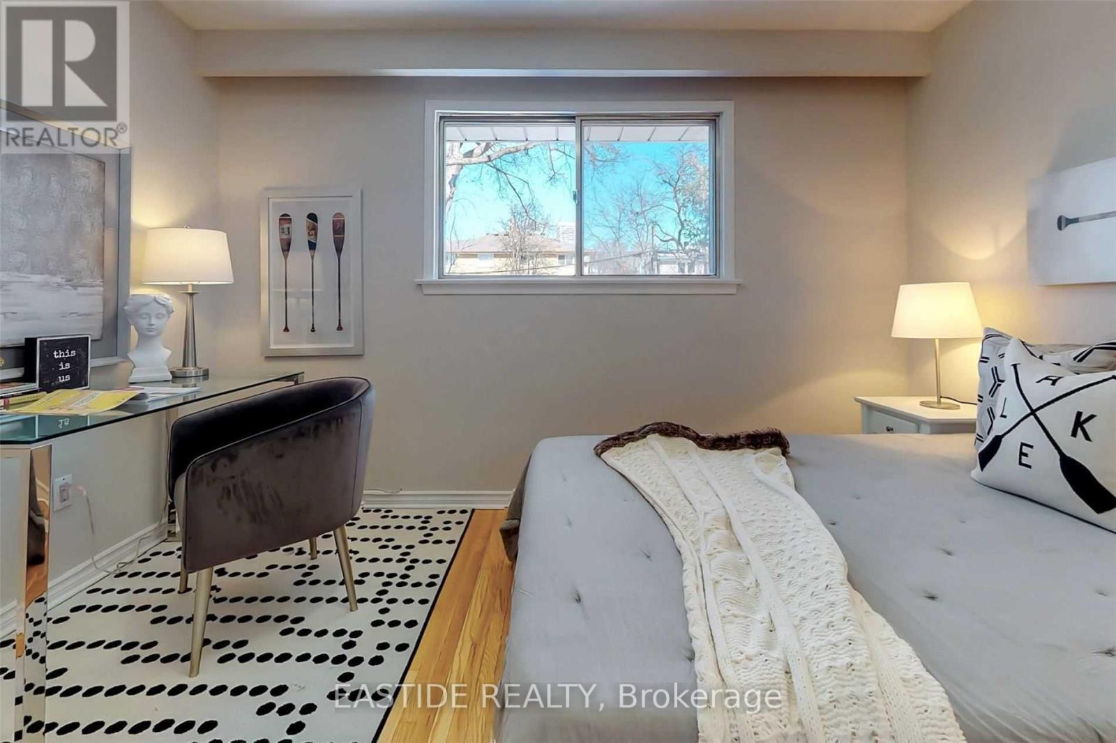 131 Roywood Drive, Toronto, Ontario  M3A 2E2 - Photo 8 - C12664926