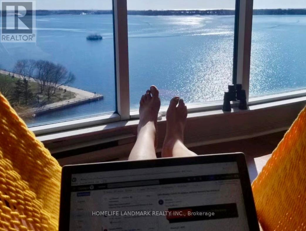 1505 - 99 HARBOUR SQUARE, Toronto, Ontario