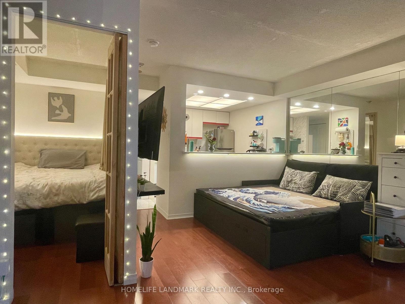 1505 - 99 Harbour Square, Toronto, Ontario  M5J 2H2 - Photo 16 - C12664944