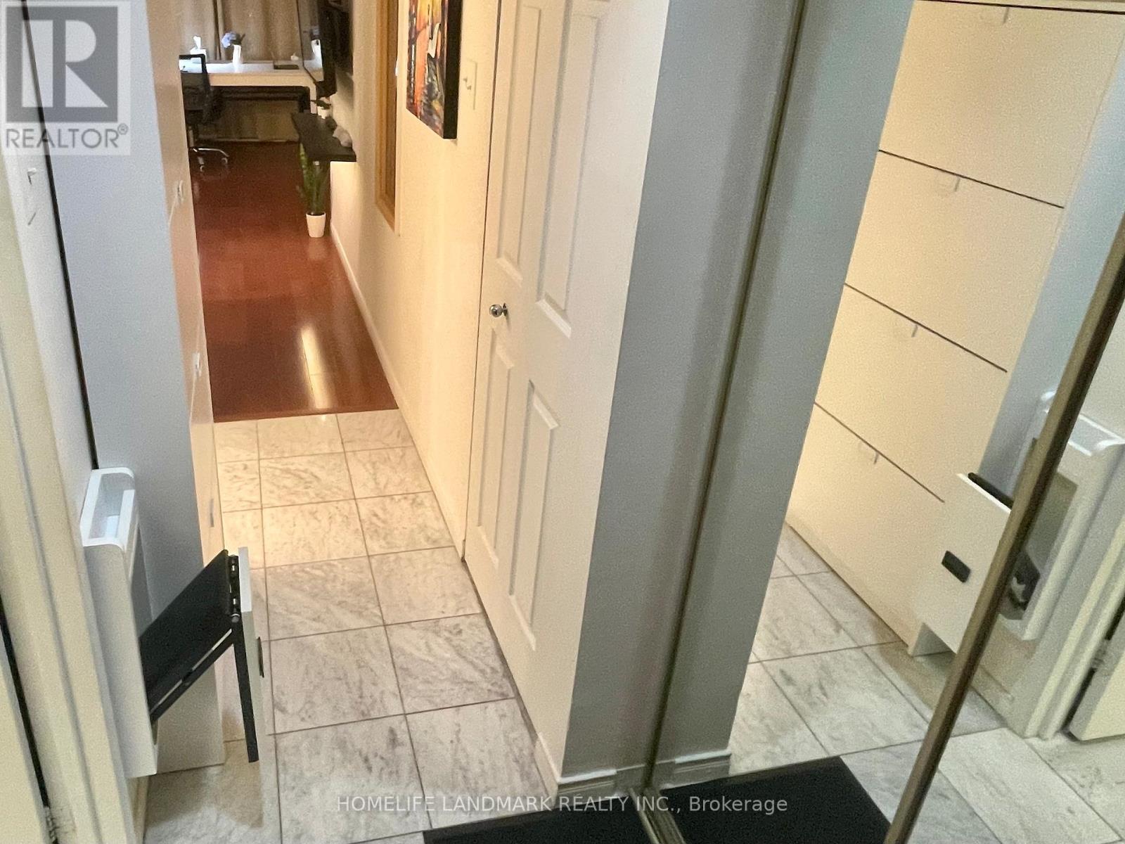 1505 - 99 Harbour Square, Toronto, Ontario  M5J 2H2 - Photo 23 - C12664944