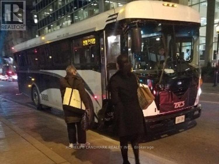 1505 - 99 Harbour Square, Toronto, Ontario  M5J 2H2 - Photo 31 - C12664944