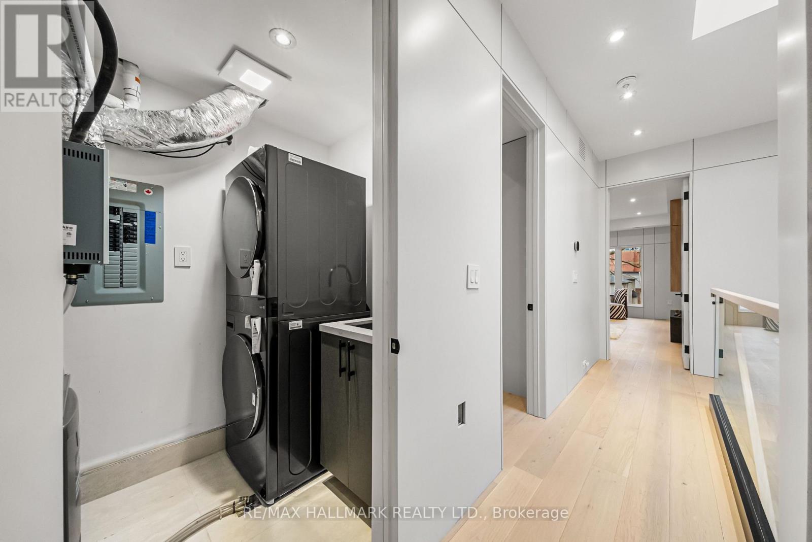 167 Parkhurst Boulevard, Toronto, Ontario  M4G 2E9 - Photo 39 - C12664976