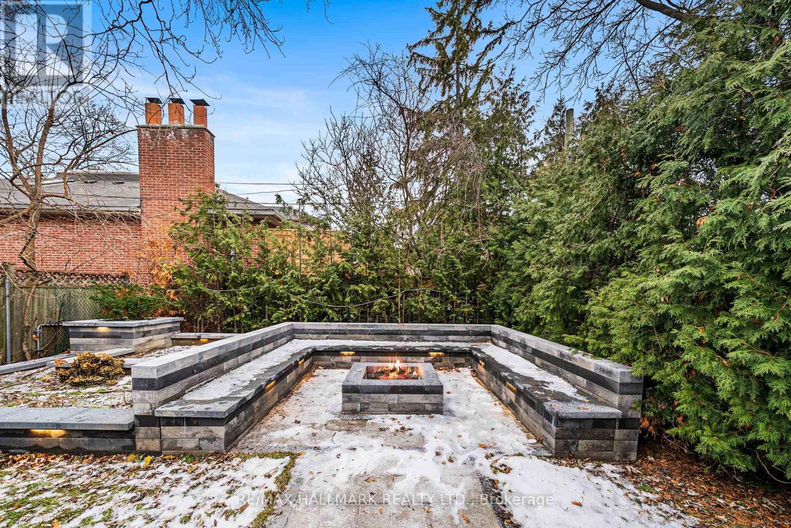 167 Parkhurst Boulevard, Toronto, Ontario  M4G 2E9 - Photo 49 - C12664976