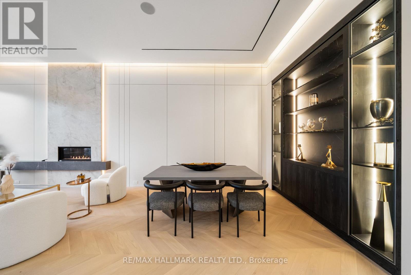 167 Parkhurst Boulevard, Toronto, Ontario  M4G 2E9 - Photo 8 - C12664976