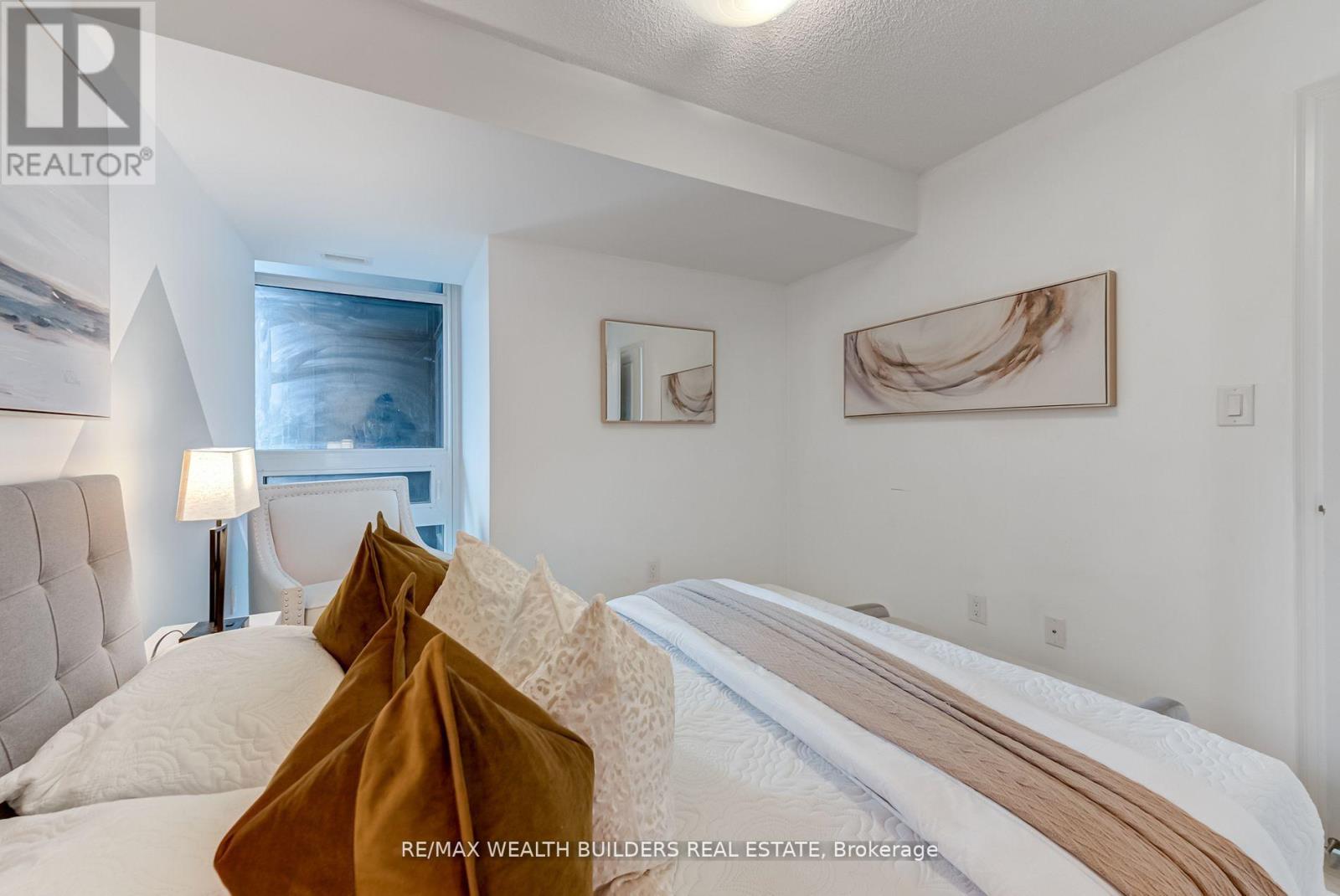 2322 - 400 Adelaide Street E, Toronto, Ontario  M5A 4S3 - Photo 22 - C12665030