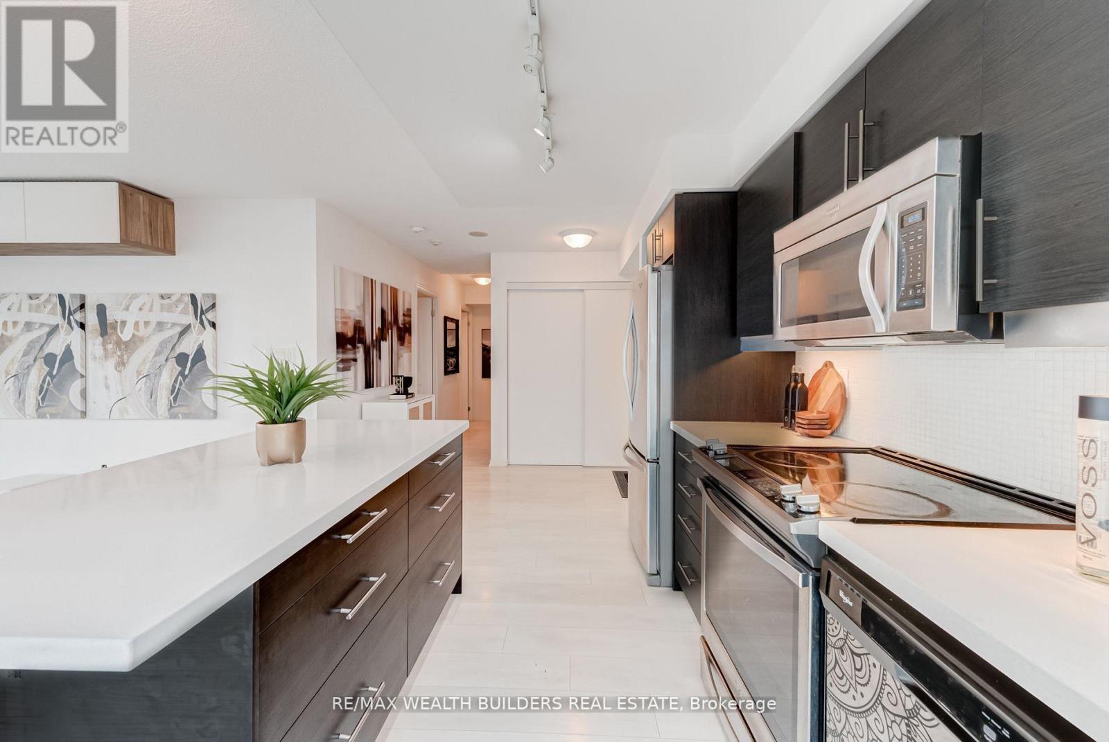 2322 - 400 Adelaide Street E, Toronto, Ontario  M5A 4S3 - Photo 7 - C12665030