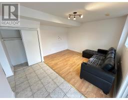 124 MEANDERING TRAIL, Toronto, Ontario