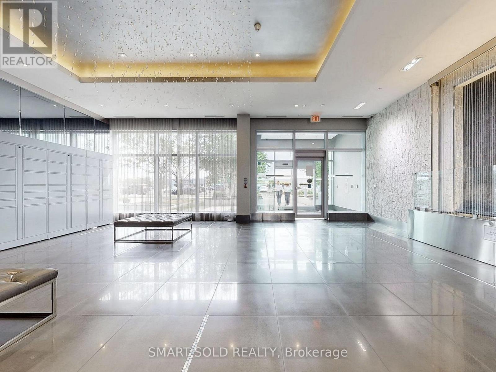 712 - 65 Speers Road, Oakville, Ontario  L6K 0J1 - Photo 4 - W12664946