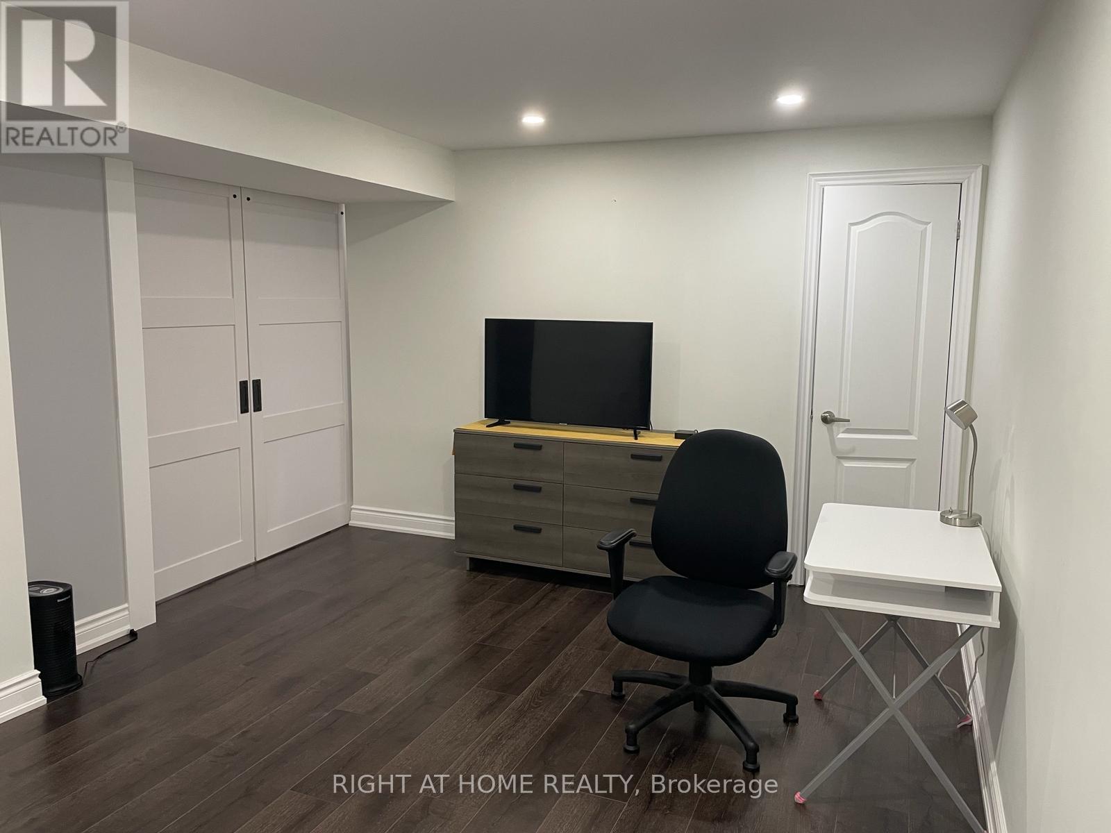 Basement/lower Level - 275 River Oaks Boulevard W, Oakville, Ontario  L6H 3V2 - Photo 11 - W12664956