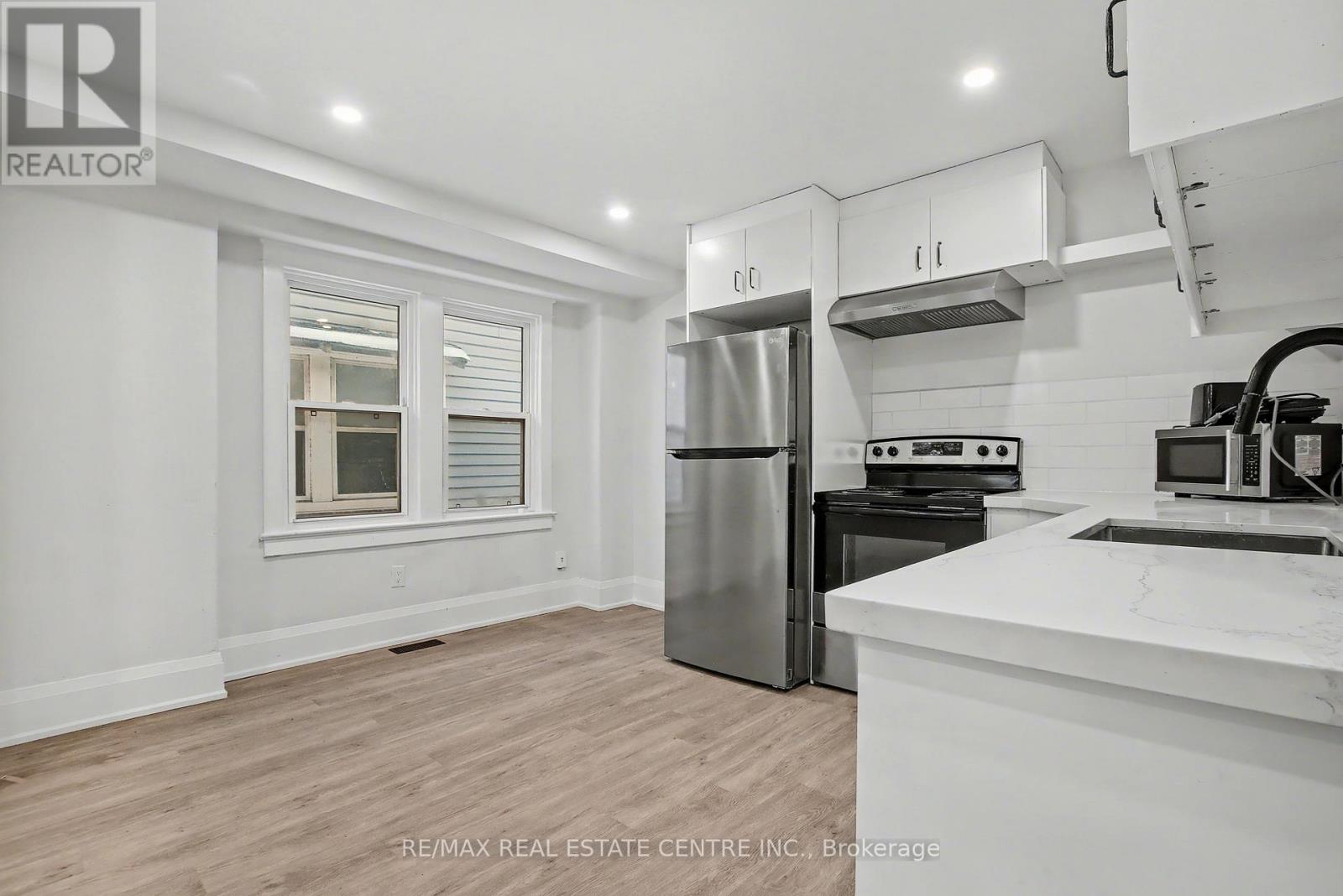 33 Dalkeith Avenue, Hamilton, Ontario  L8L 3J3 - Photo 10 - X12664998