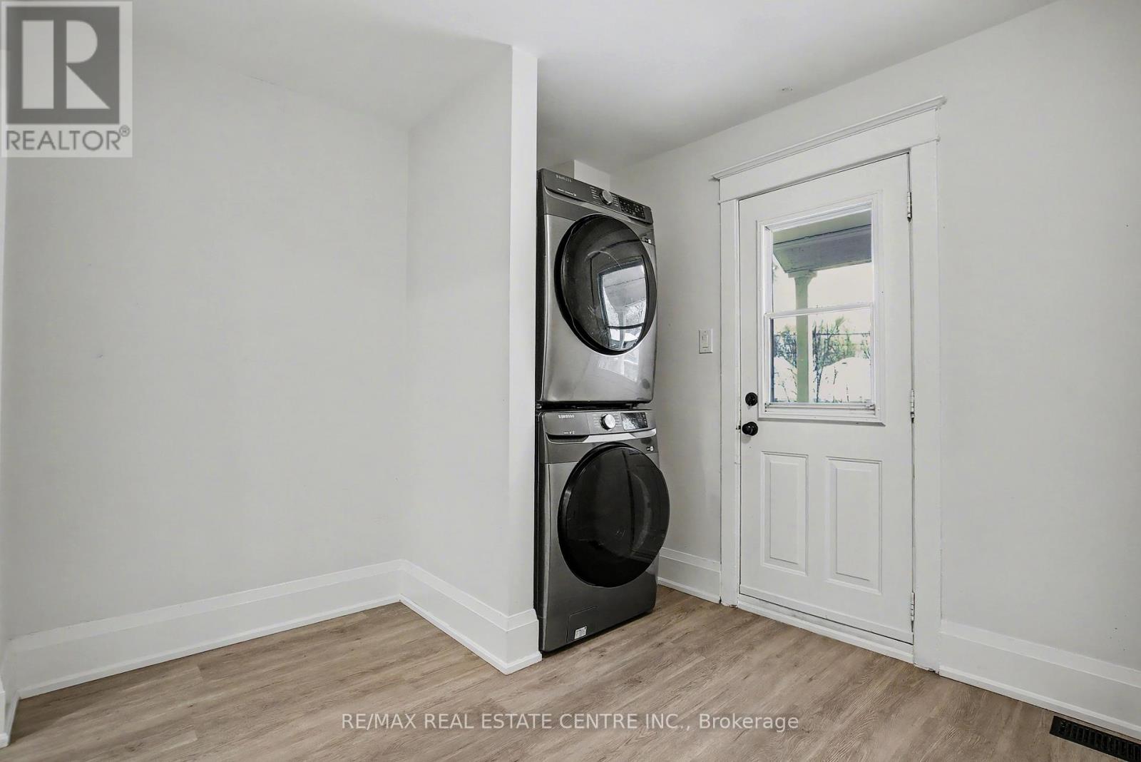 33 Dalkeith Avenue, Hamilton, Ontario  L8L 3J3 - Photo 11 - X12664998