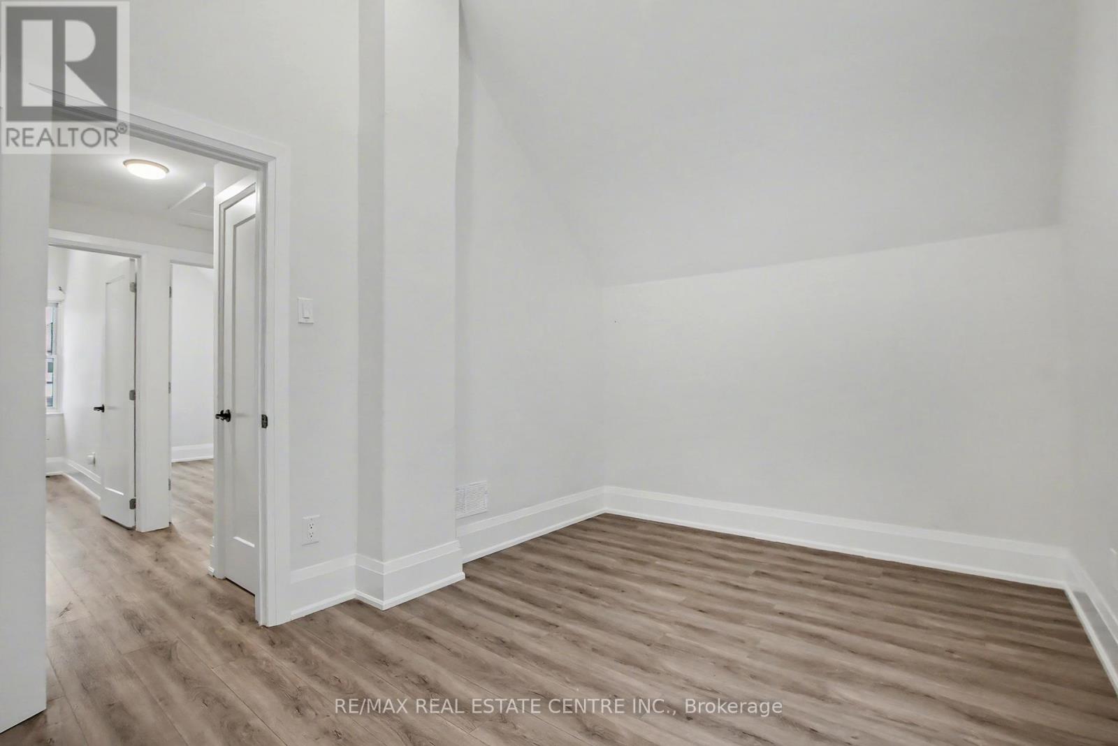 33 Dalkeith Avenue, Hamilton, Ontario  L8L 3J3 - Photo 16 - X12664998