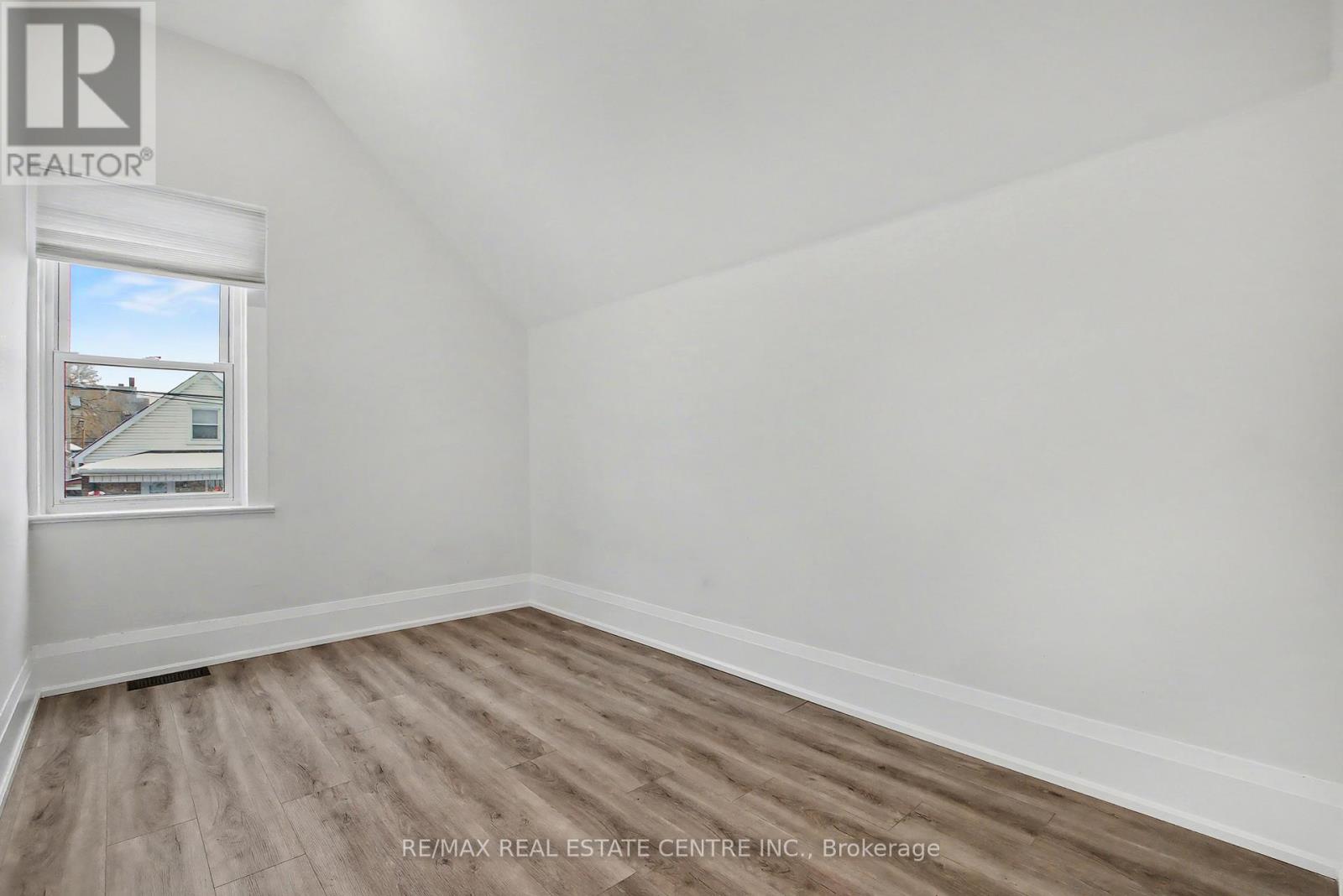 33 Dalkeith Avenue, Hamilton, Ontario  L8L 3J3 - Photo 22 - X12664998