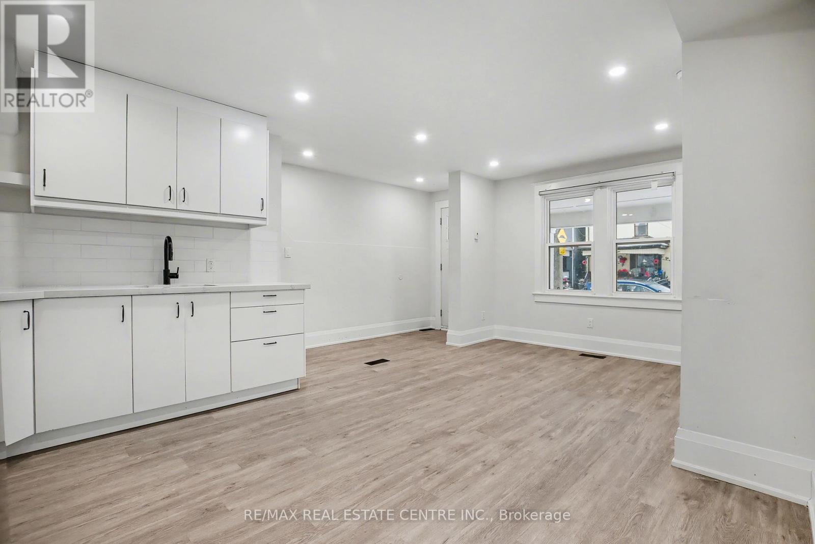 33 Dalkeith Avenue, Hamilton, Ontario  L8L 3J3 - Photo 9 - X12664998