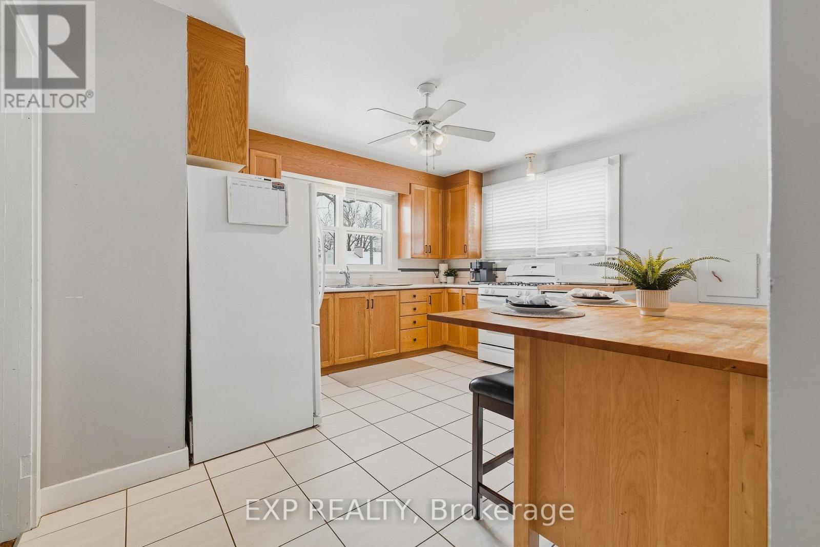 74 Duke Street, Woolwich, Ontario  N3B 2X9 - Photo 12 - X12665014