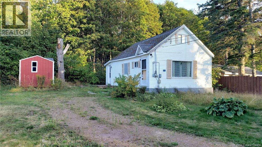 71 Squire Street, Sackville, New Brunswick  E4L 4L4 - Photo 2 - NB131669