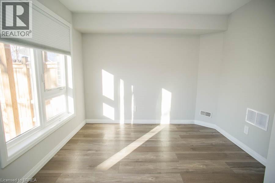 720 Grey Street Unit# 28, Brantford, Ontario  N3S 0K2 - Photo 18 - 40795307