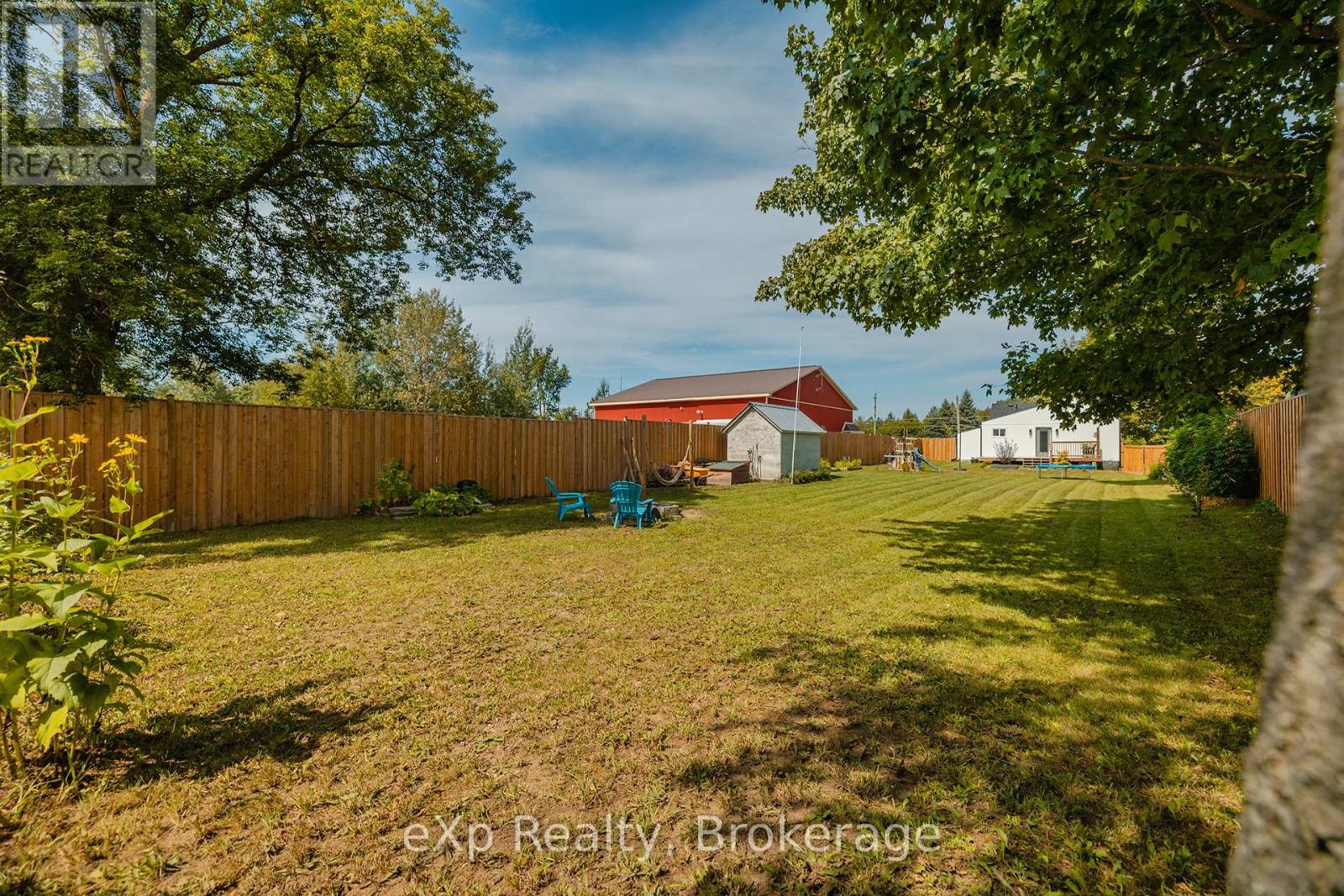 401250 Grey 4 Road, West Grey, Ontario  N4N 3B8 - Photo 24 - X12665042