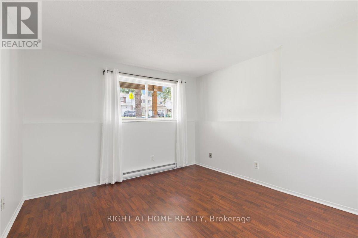 3 - 520 Fenerty Court, Ottawa, Ontario  K2L 3B1 - Photo 11 - X12664990