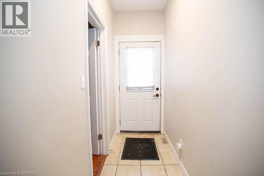 129 Peel Street, Brantford, Ontario  N3S 5M6 - Photo 3 - 40794313