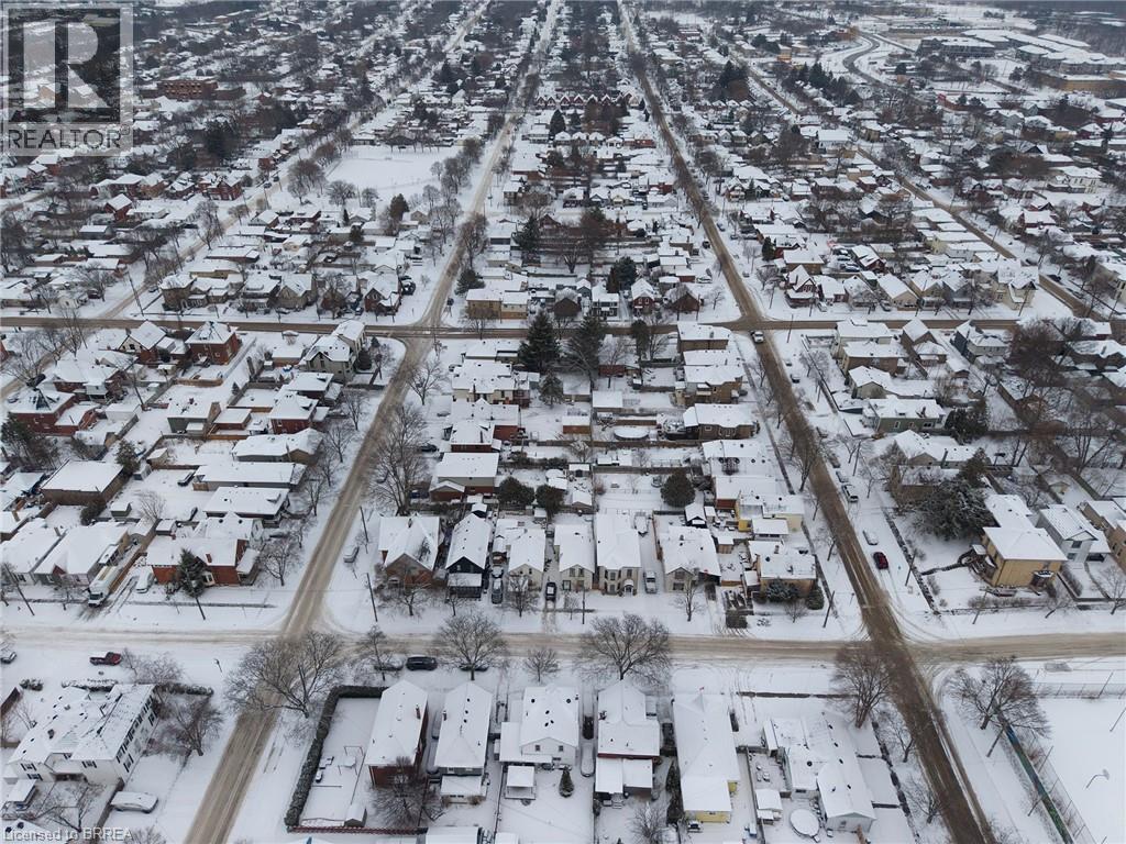 129 Peel Street, Brantford, Ontario  N3S 5M6 - Photo 17 - 40794313