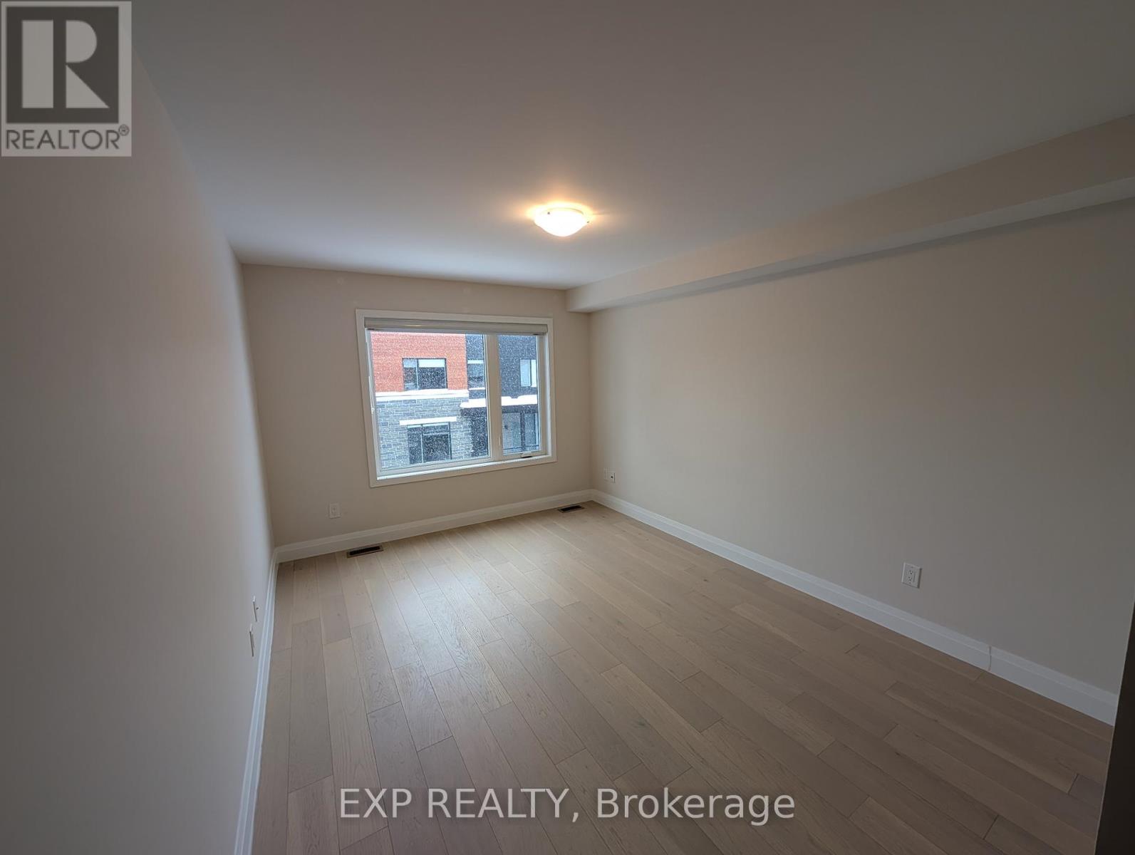 812 Star Private, Ottawa, Ontario  K2K 1W2 - Photo 14 - X12665048