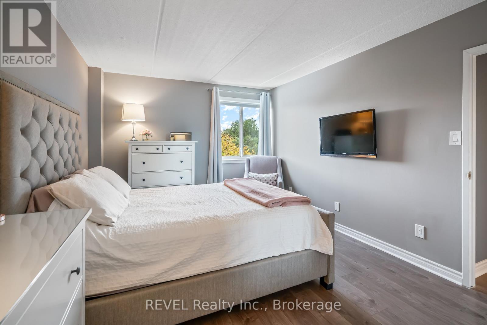 421 - 198 Scott Street, St. Catharines, Ontario  L2N 5T3 - Photo 17 - X12665050