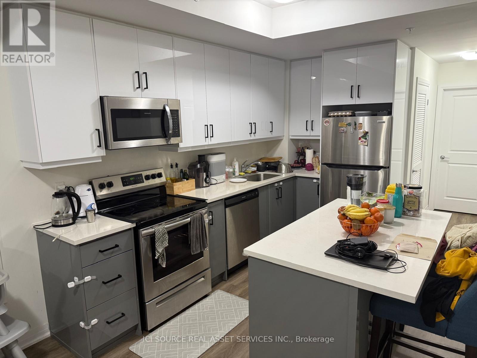 101 - 2635 William Jackson Drive, Pickering, Ontario  L1X 0L2 - Photo 2 - E12665040