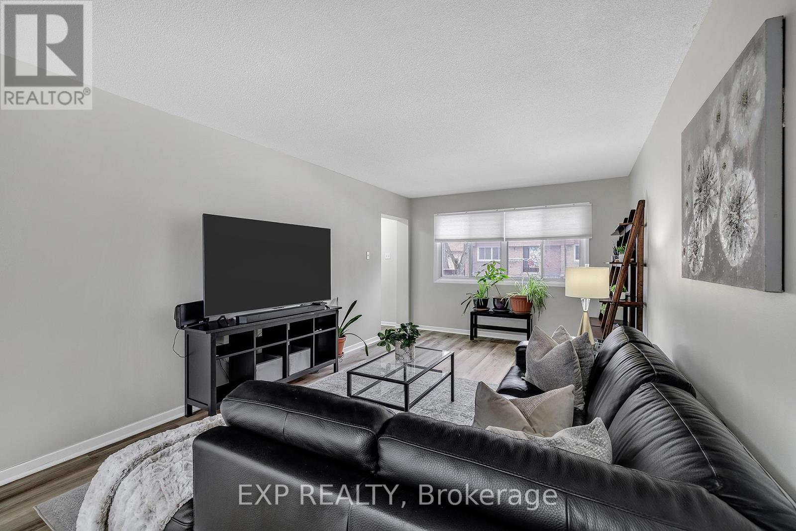 49 - 7030 Copenhagen Road, Mississauga, Ontario  L5N 2P3 - Photo 3 - W12665044