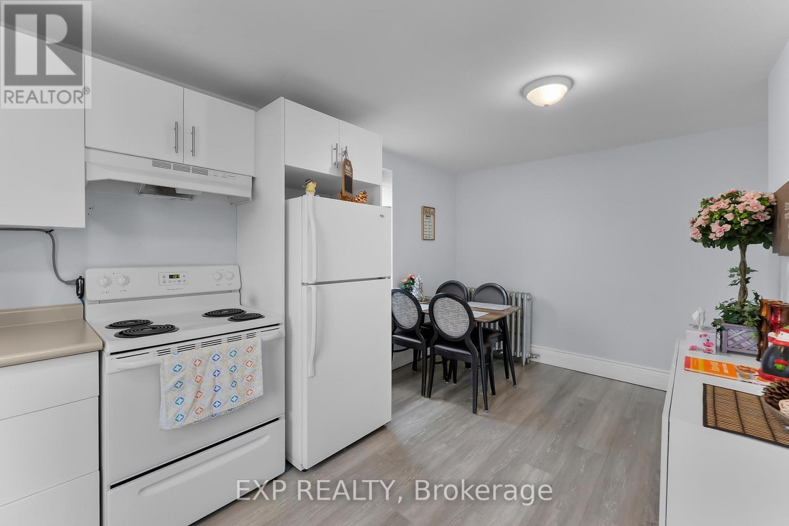 1 - 5858 Ferry Street, Niagara Falls, Ontario  L2G 1S9 - Photo 6 - X12665036