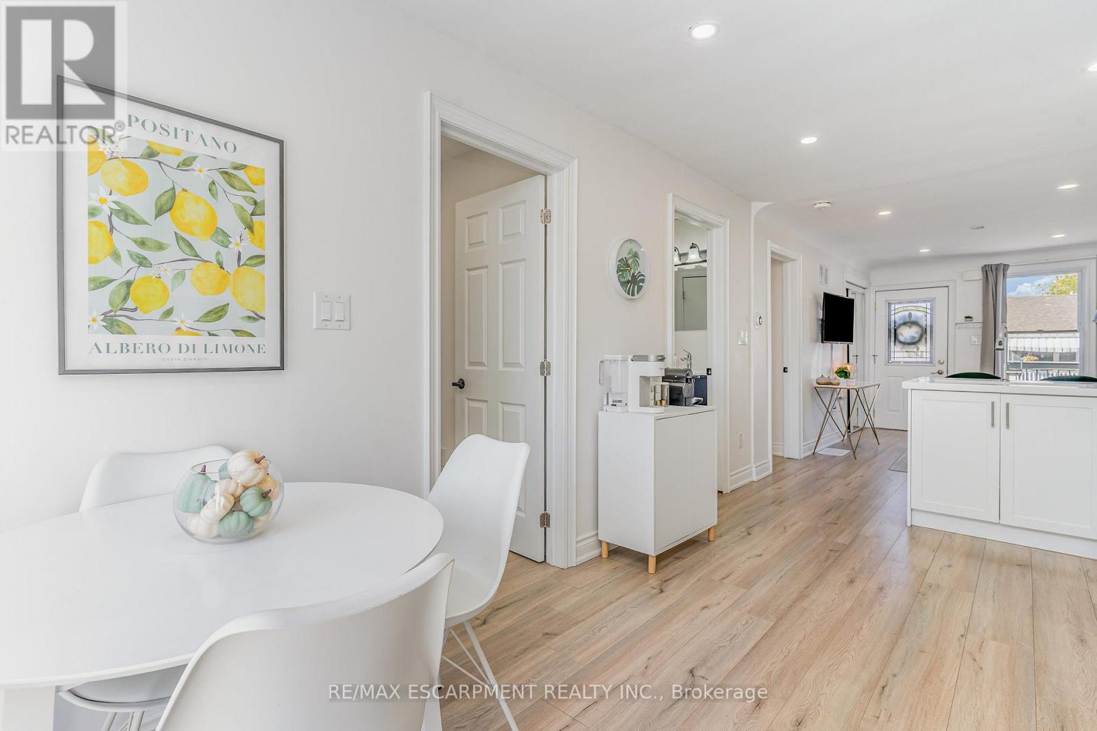 97 East 31st Street, Hamilton, Ontario  L8V 3N9 - Photo 9 - X12665054