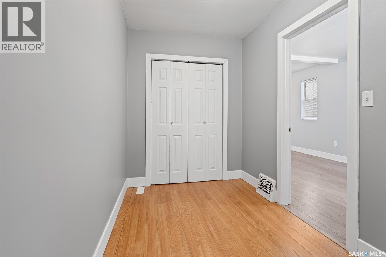 1917 Wallace Street, Regina, Saskatchewan  S4N 4A1 - Photo 11 - SK026264