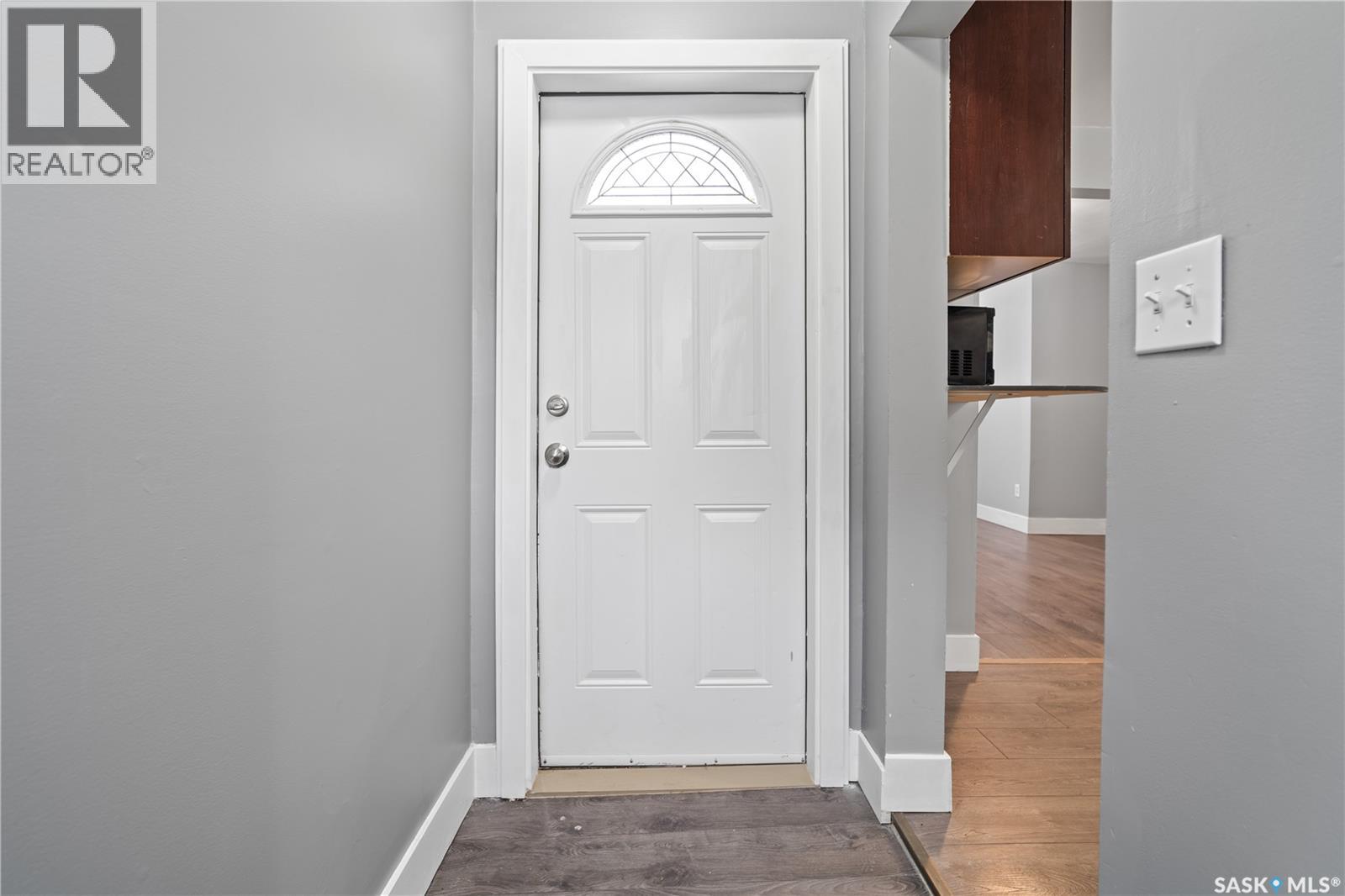 1917 Wallace Street, Regina, Saskatchewan  S4N 4A1 - Photo 3 - SK026264