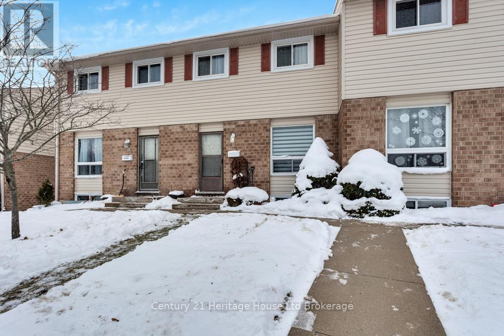 11 - 351 Highview Avenue E, London South, Ontario  N6C 5G5 - Photo 1 - X12665088