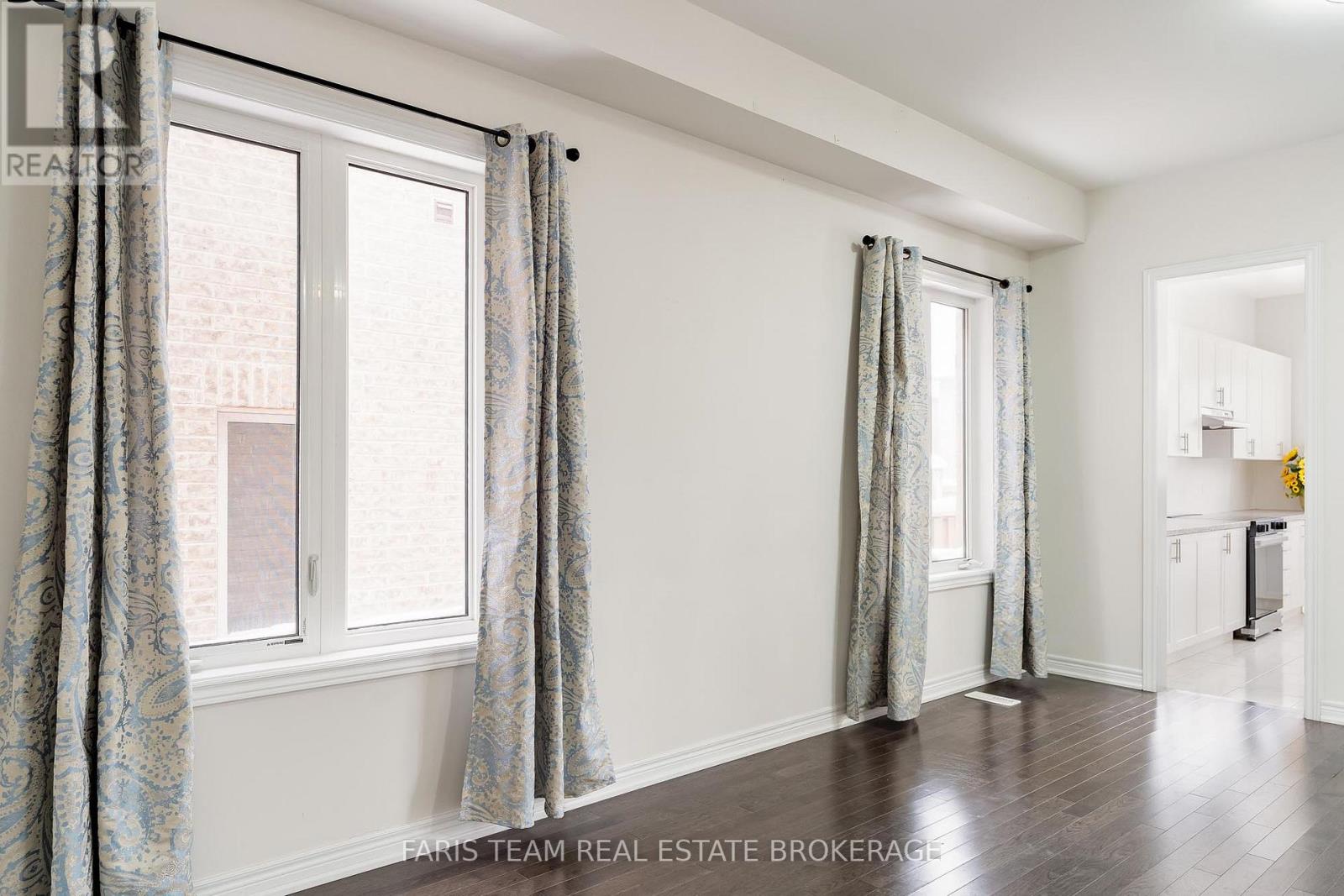 1547 Mcroberts Crescent, Innisfil, Ontario  L9S 0J9 - Photo 20 - N12655684