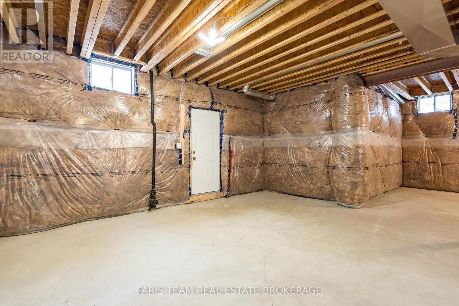 1547 Mcroberts Crescent, Innisfil, Ontario  L9S 0J9 - Photo 40 - N12655684