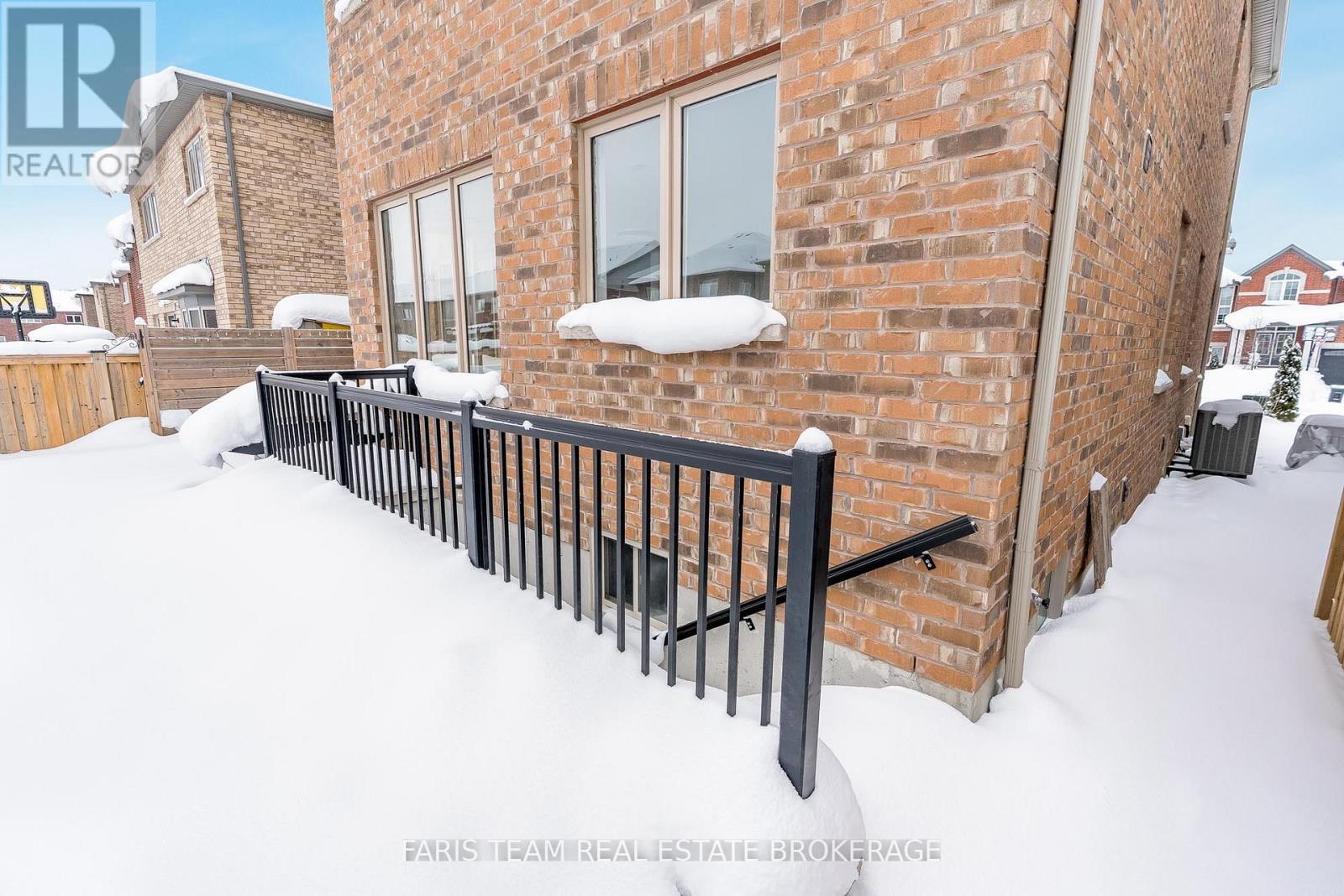 1547 Mcroberts Crescent, Innisfil, Ontario  L9S 0J9 - Photo 44 - N12655684