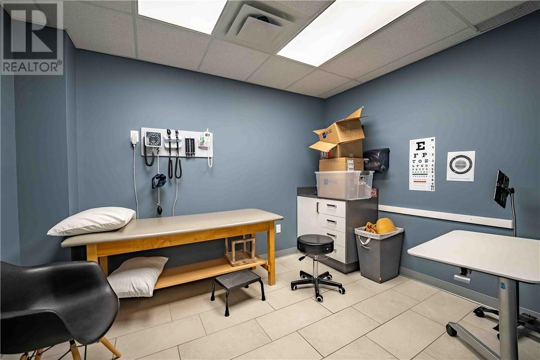 1536 Lasalle Boulevard Unit# B-4, Sudbury, Ontario  P3A 1Z7 - Photo 2 - 2125970