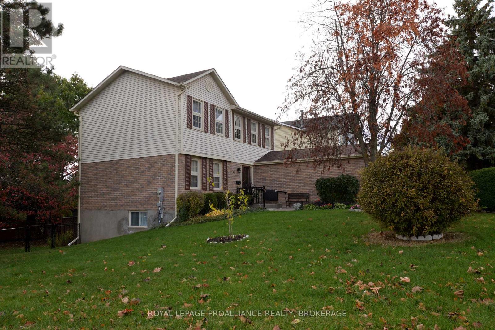 834 Somerset Crescent, Kingston, Ontario  K7P 1G5 - Photo 38 - X12665078