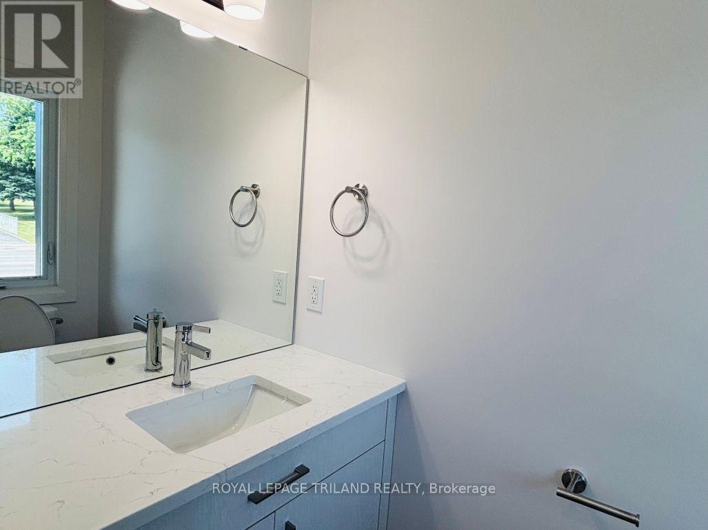 2 - 116 Fairview Avenue, St. Thomas, Ontario  N5R 4X6 - Photo 6 - X12665082