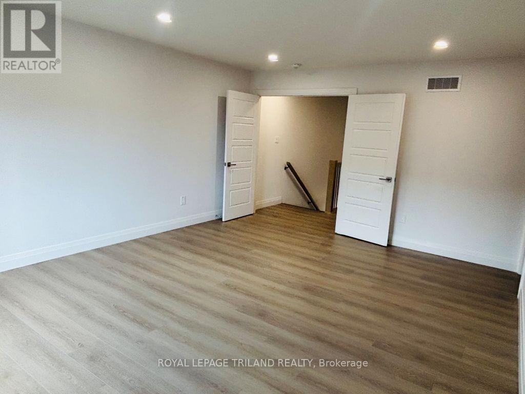 2 - 116 Fairview Avenue, St. Thomas, Ontario  N5R 4X6 - Photo 9 - X12665082