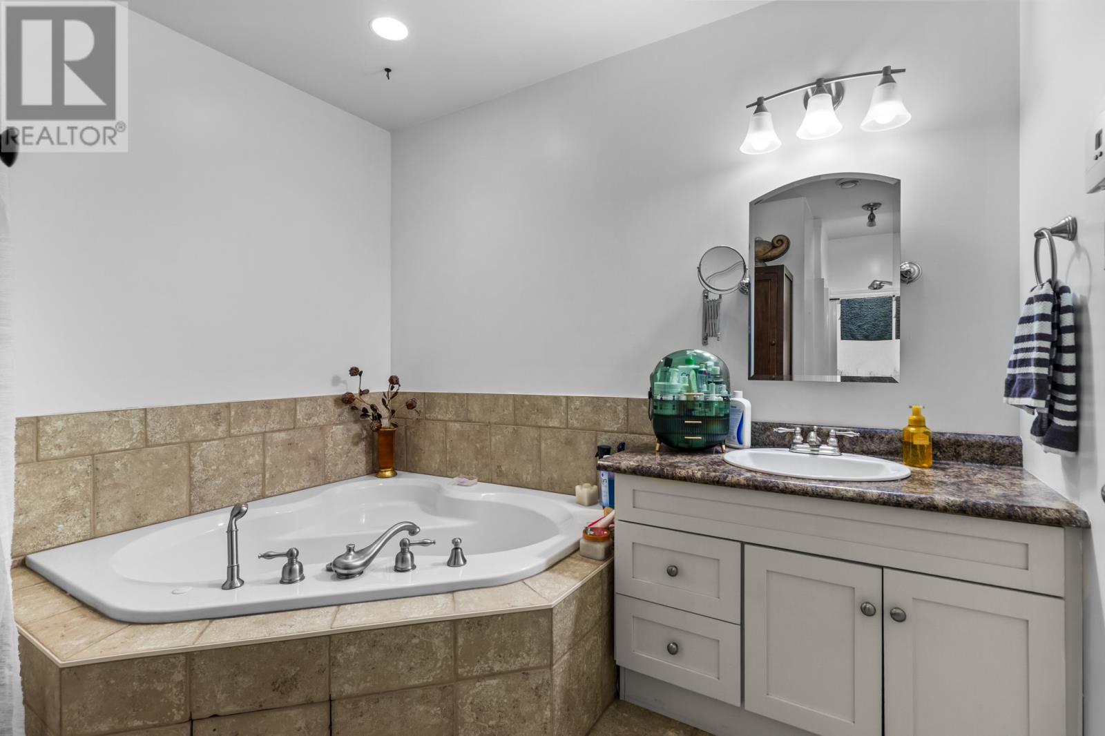 13 Earlston Avenue, Conception Bay South, Newfoundland & Labrador  A1W 0A4 - Photo 21 - 1293465