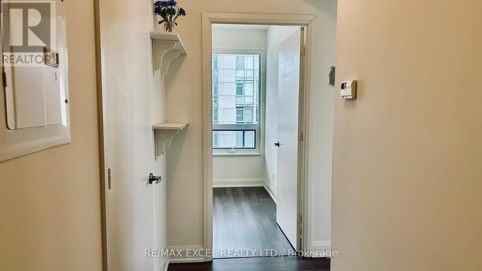 1505 - 68 Canterbury Place, Toronto, Ontario  M2N 0H8 - Photo 7 - C12665068