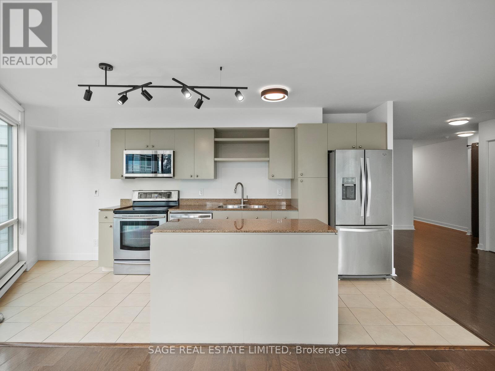 2903 - 373 Front St West Street, Toronto, Ontario  M5V 3R7 - Photo 11 - C12665074