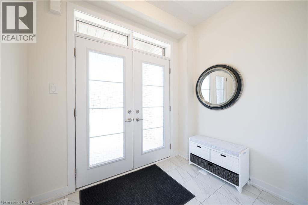 196 Wilmot Road, Brantford, Ontario  N3T 0W7 - Photo 4 - 40795767